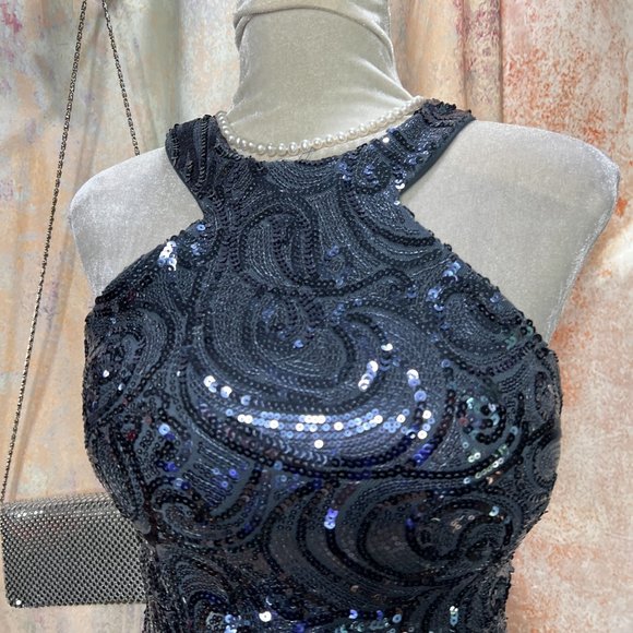 📌Morgan & Co. Eyecatcher Blue Sequin Halter Neckline Prom - Ball - Party Gown - Picture 3 of 16